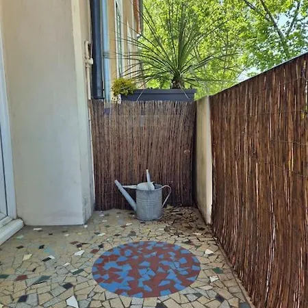 Large Aircon Balcony Grand Buffets 3 Bedrooms 1 Bath Apartment *