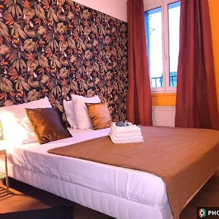 Apartment Large Aircon Balcony Grand Buffets 3 Bedrooms 1 Bath Narbonne